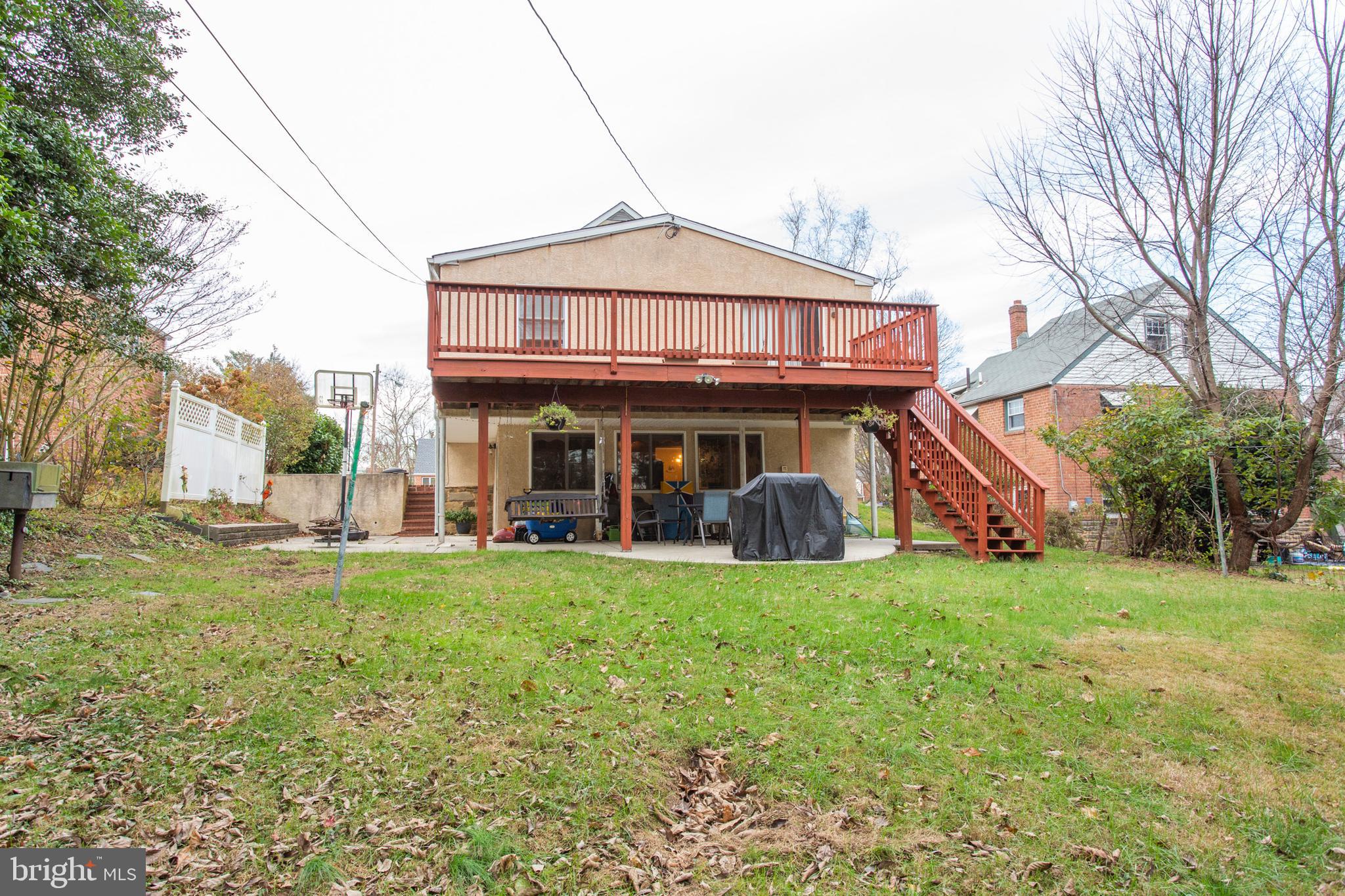 809 Inverness Lane Philadelphia, PA 19128 - Photo 40 of 43 Back View 1