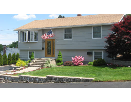 6 Ugo Road Salem, MA 01970 - Photo 1 of 9 Gallery Image 1
