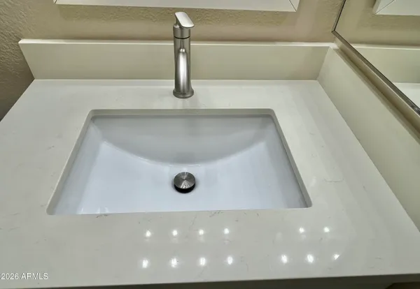 $325,000 | 2145 East Center Lane, Unit 3, Tempe, AZ 85281
