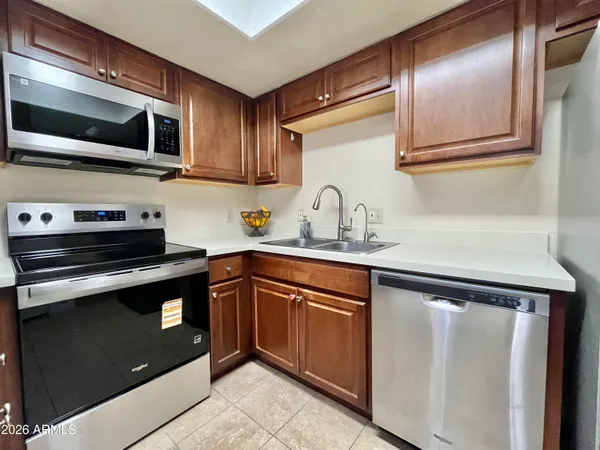 $325,000 | 2145 East Center Lane, Unit 3, Tempe, AZ 85281