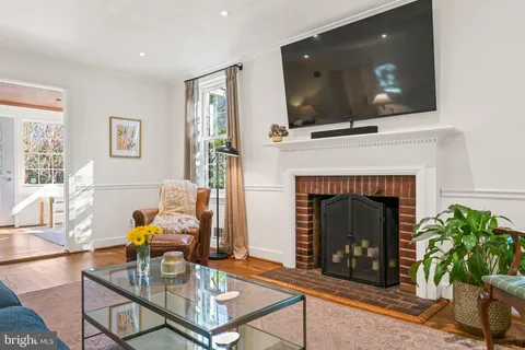 $1,298,000 | 5009 Allan Road, Bethesda, MD 20816