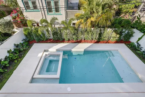 $3,150,000 | 1013 Southeast 9th Street, Fort Lauderdale, FL 33316