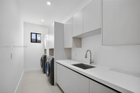 $3,150,000 | 1013 Southeast 9th Street, Fort Lauderdale, FL 33316