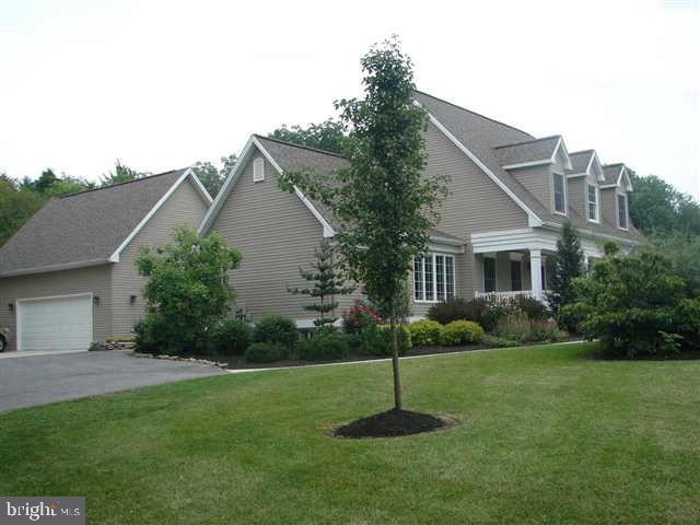 434 Barnstable Road Carlisle, PA 17015 - Photo 3 of 17 Gallery Image 3
