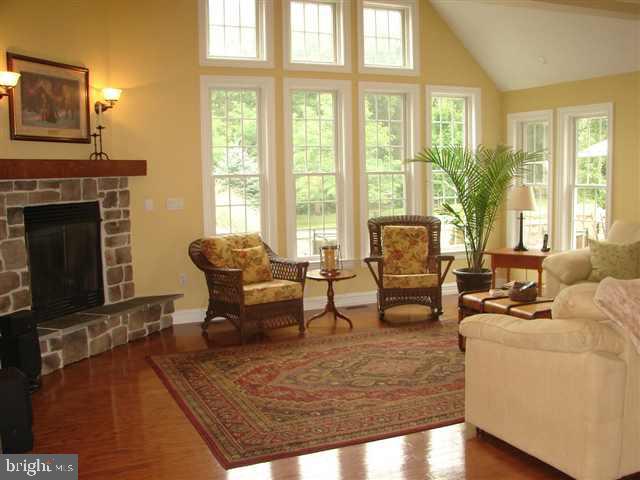 434 Barnstable Road Carlisle, PA 17015 - Photo 6 of 17 Gallery Image 6