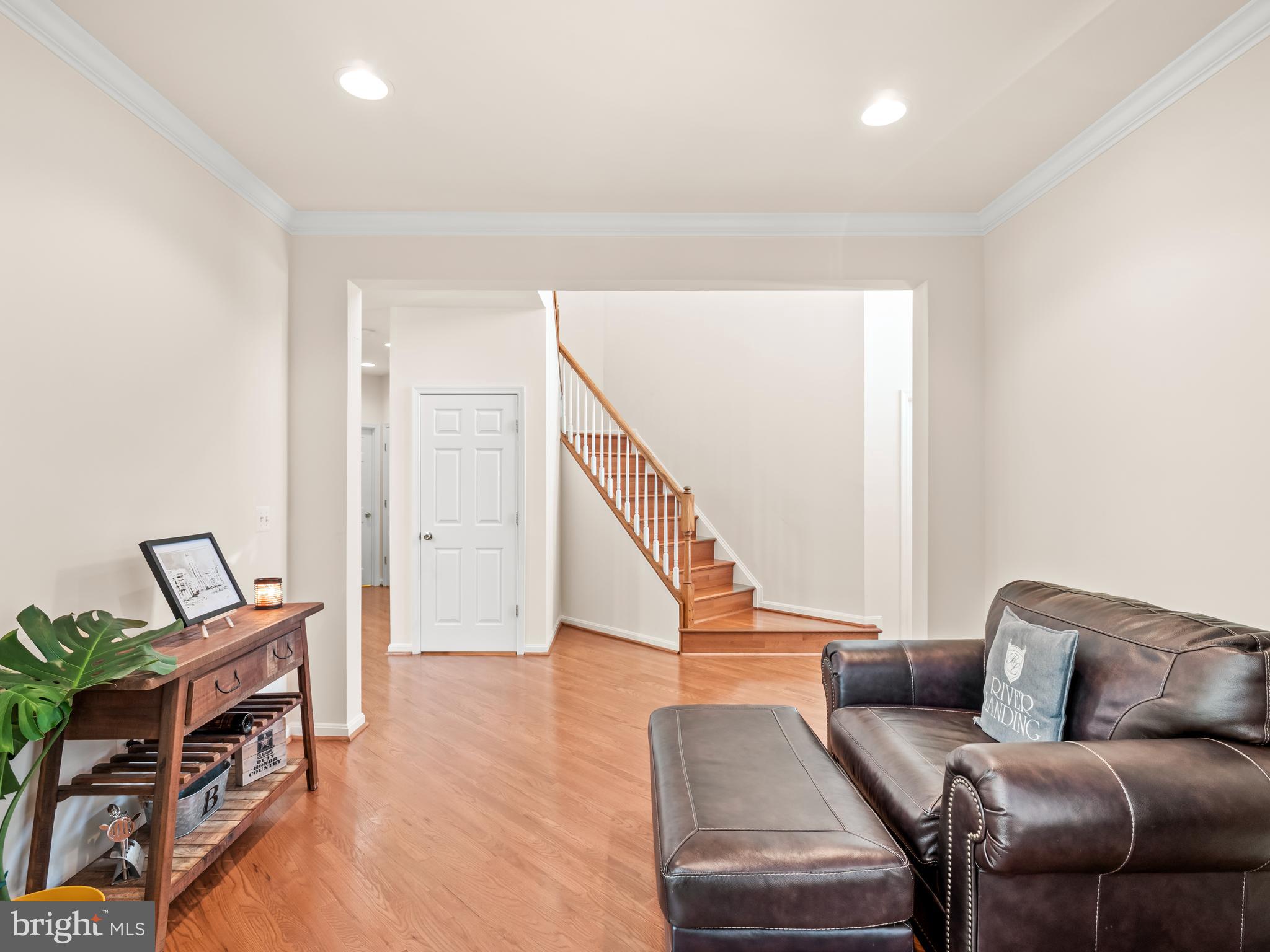 7236 Lyndam Hill Circle Lorton, VA 22079 - Photo 5 of 59