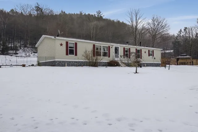 $349,900 | 143 East Buckland Road, Shelburne Falls, MA 01370