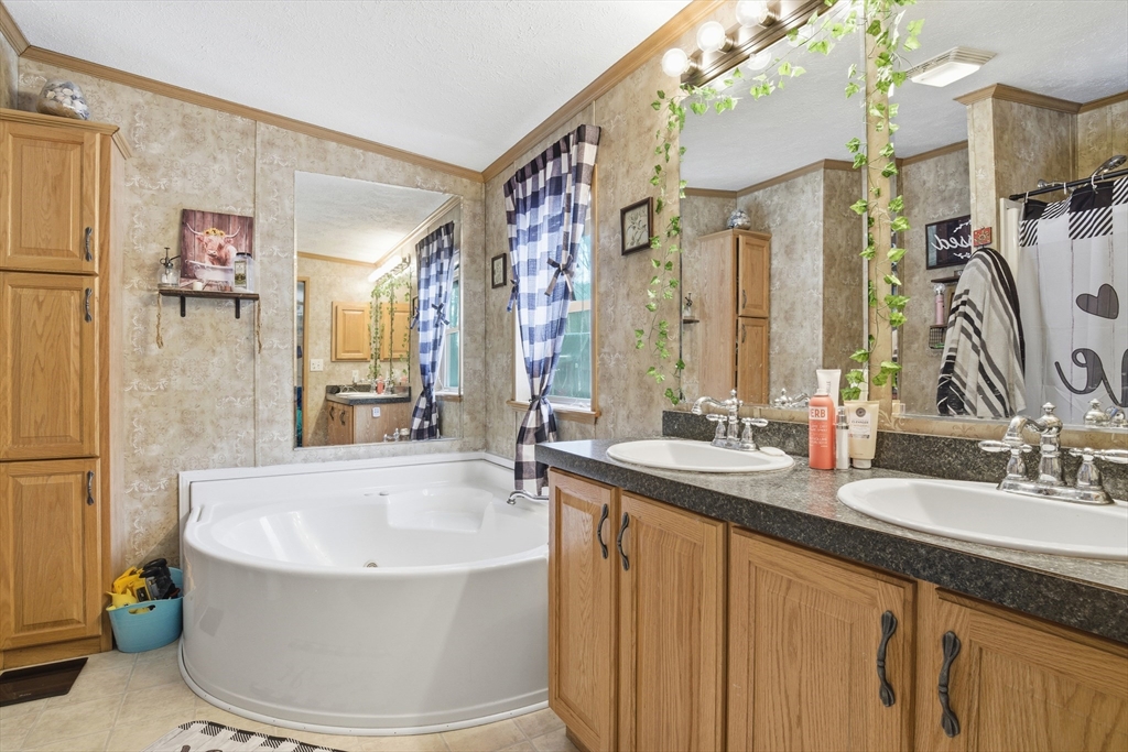 143 East Buckland Road Shelburne Falls, MA 01370 - Photo 17 of 35