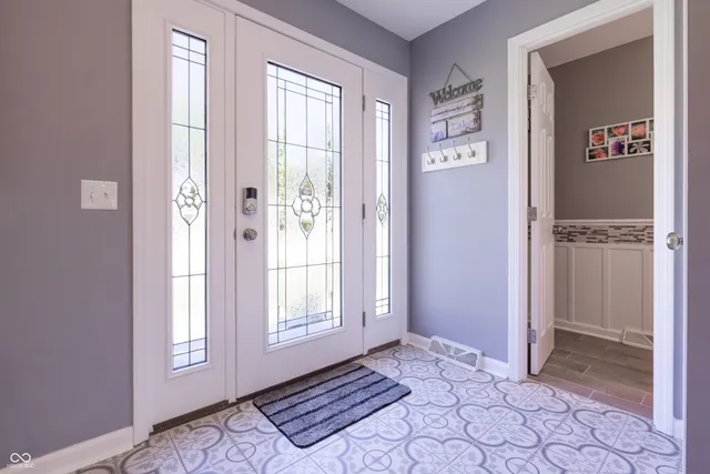 $539,900 | 3829 Waycross Drive, Columbus, IN 47203