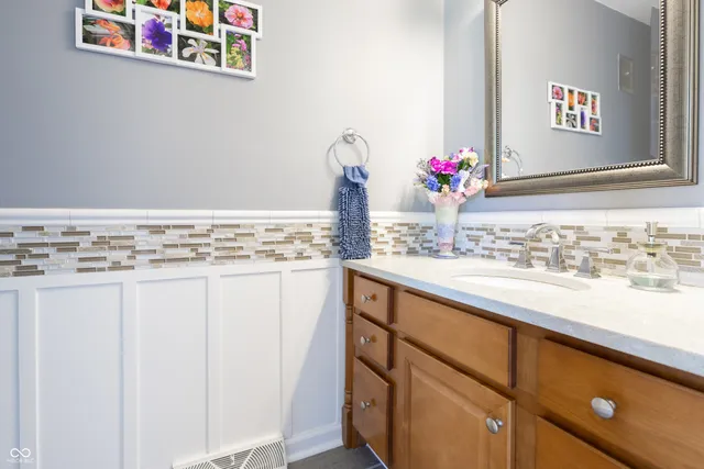 $539,900 | 3829 Waycross Drive, Columbus, IN 47203