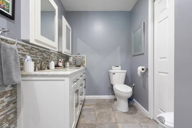 $539,900 | 3829 Waycross Drive, Columbus, IN 47203