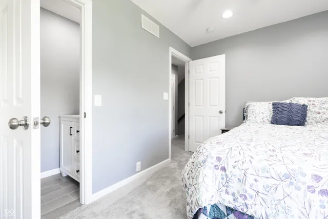 $539,900 | 3829 Waycross Drive, Columbus, IN 47203