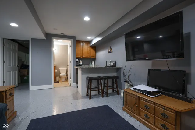 $539,900 | 3829 Waycross Drive, Columbus, IN 47203