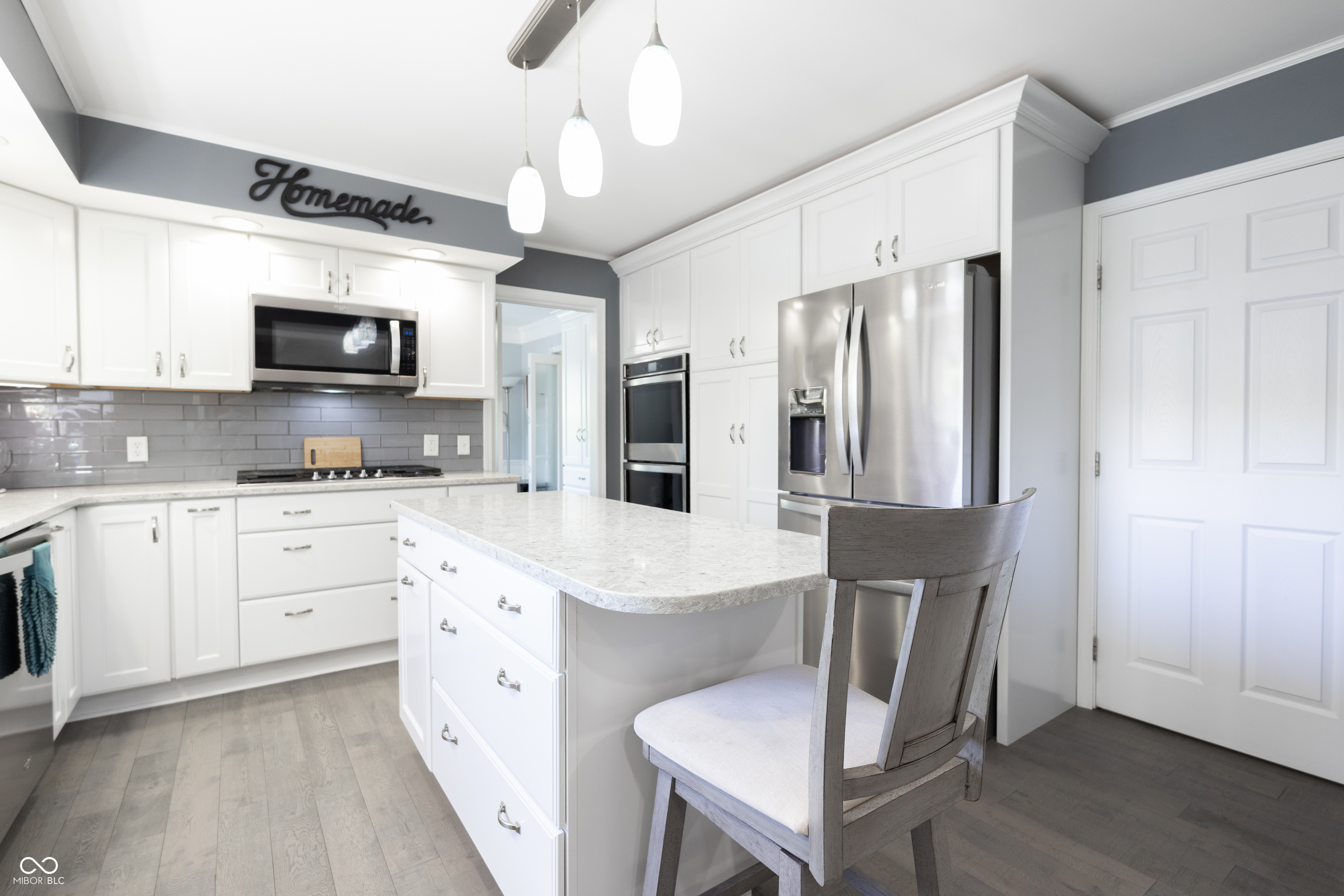 3829 Waycross Drive Columbus, IN 47203 - Photo 6 of 71