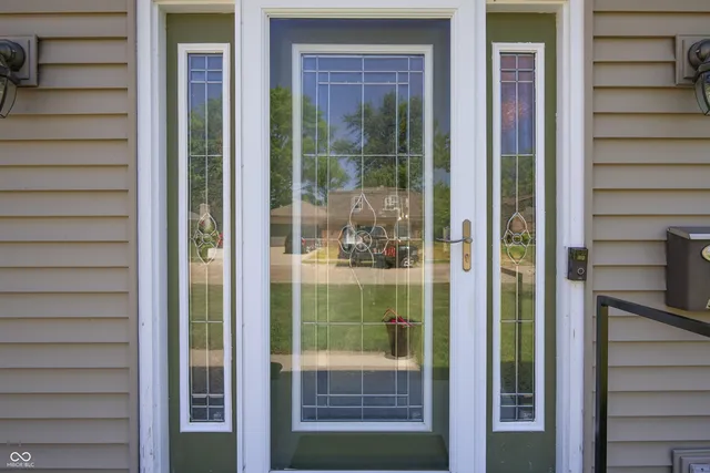 $539,900 | 3829 Waycross Drive, Columbus, IN 47203