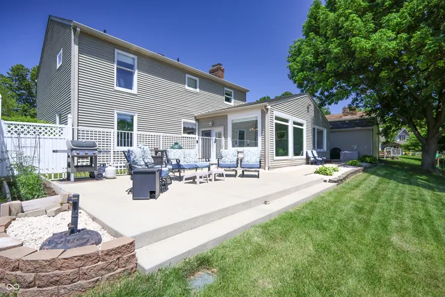 $539,900 | 3829 Waycross Drive, Columbus, IN 47203