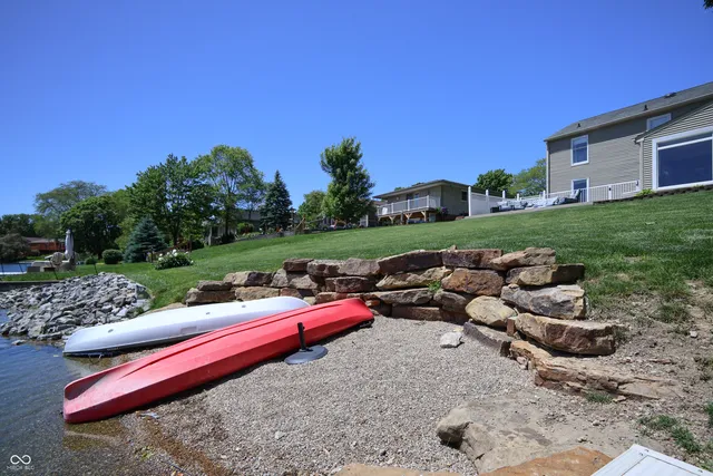 $539,900 | 3829 Waycross Drive, Columbus, IN 47203