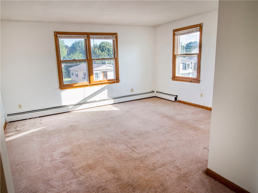 124 Prentice Avenue Pawtucket, RI 02860 - Photo 11 of 31
