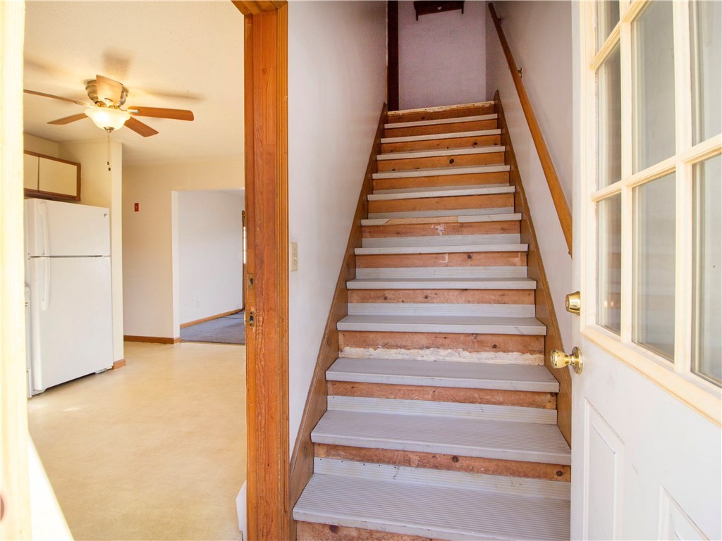 124 Prentice Avenue Pawtucket, RI 02860 - Photo 16 of 31
