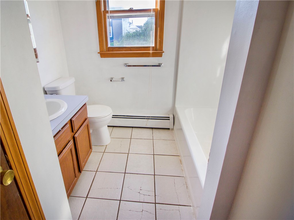 124 Prentice Avenue Pawtucket, RI 02860 - Photo 23 of 31