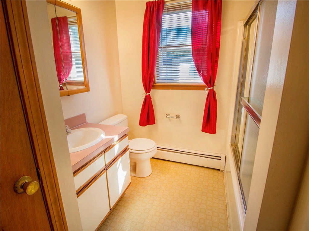 124 Prentice Avenue Pawtucket, RI 02860 - Photo 26 of 31