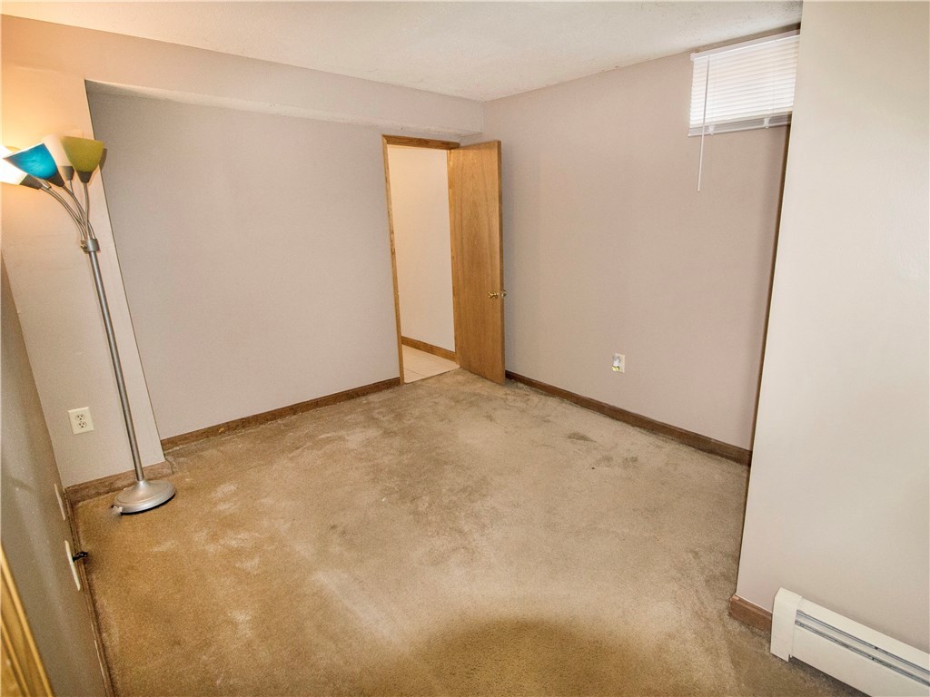 124 Prentice Avenue Pawtucket, RI 02860 - Photo 10 of 31