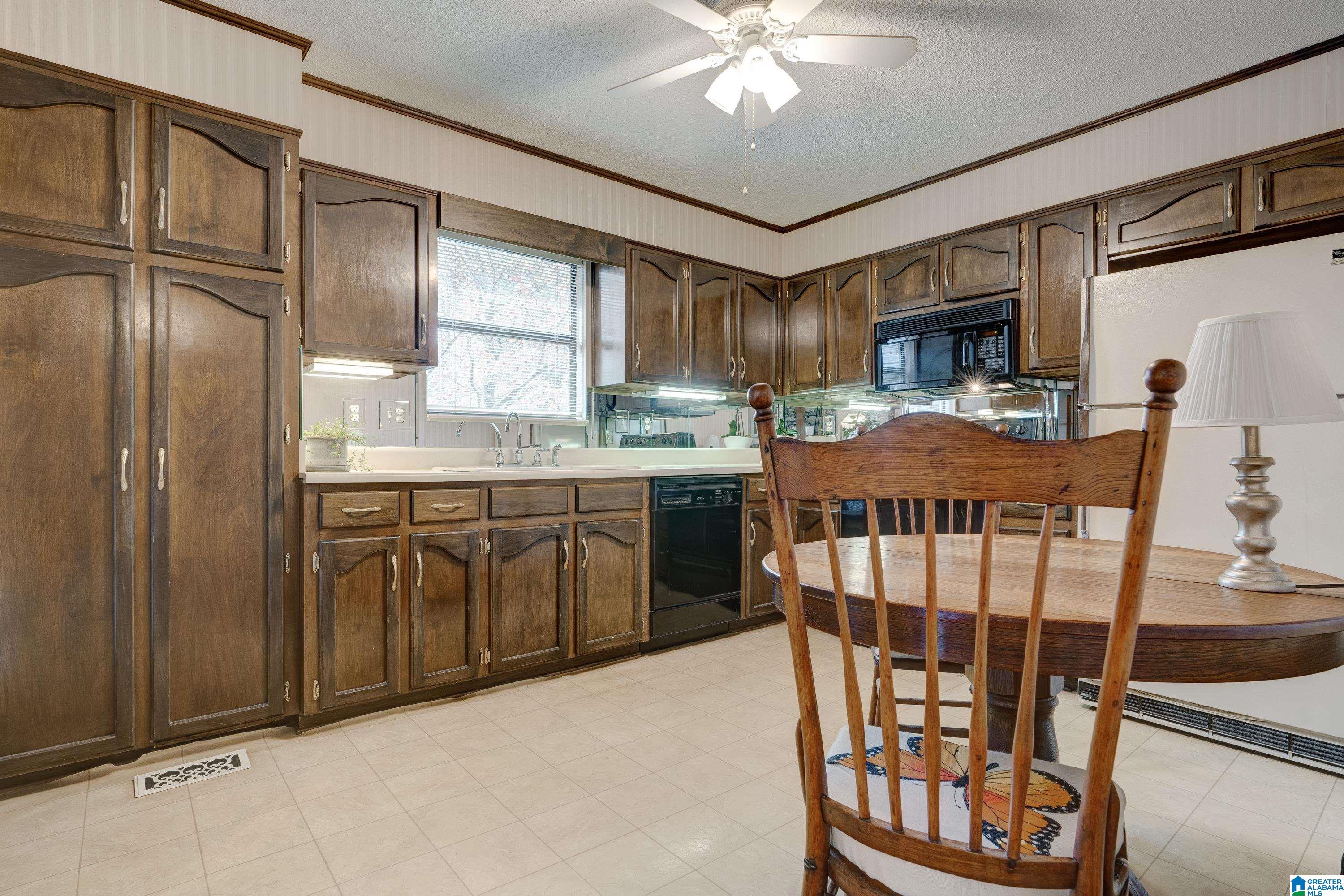100 Yachtsman Street Alabaster, AL 35007 - Photo 14 of 41
