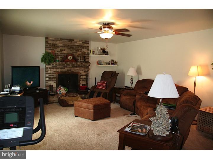 664 Porters Mill Road Spring City, PA 19475 - Photo 2 of 17 Family Room