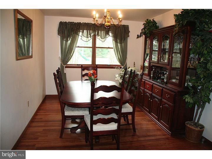 664 Porters Mill Road Spring City, PA 19475 - Photo 13 of 17 Dining Room