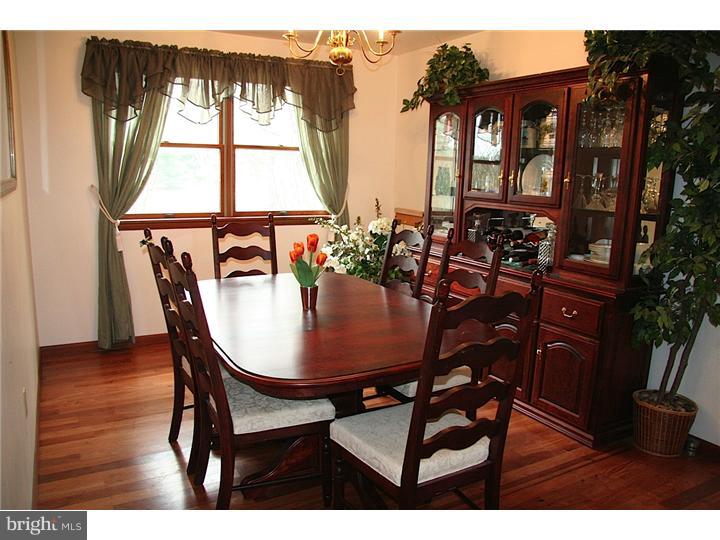 664 Porters Mill Road Spring City, PA 19475 - Photo 14 of 17 Dining Room