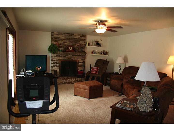 664 Porters Mill Road Spring City, PA 19475 - Photo 4 of 17 Family Room