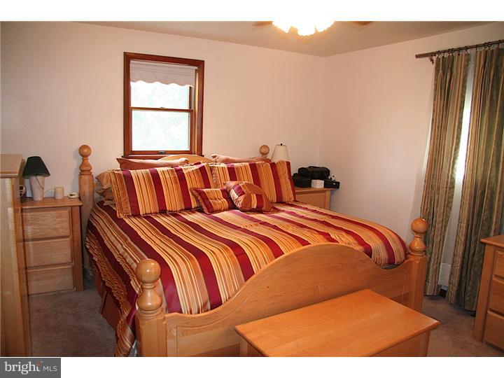 664 Porters Mill Road Spring City, PA 19475 - Photo 10 of 17 Bedroom - Main
