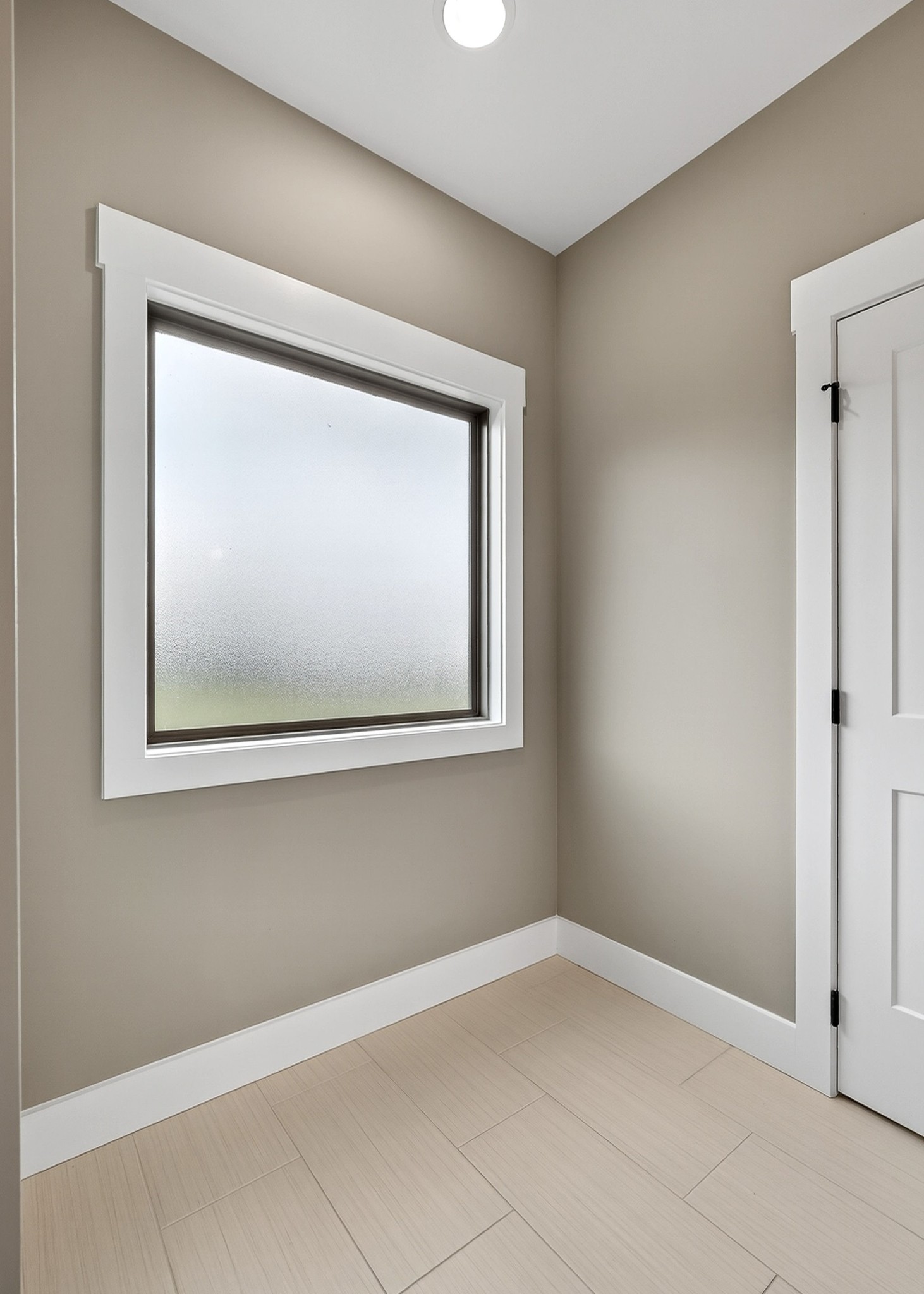 136 East McCormick Road Livingston, TN 38570 - Photo 19 of 29 a view of an empty room with window