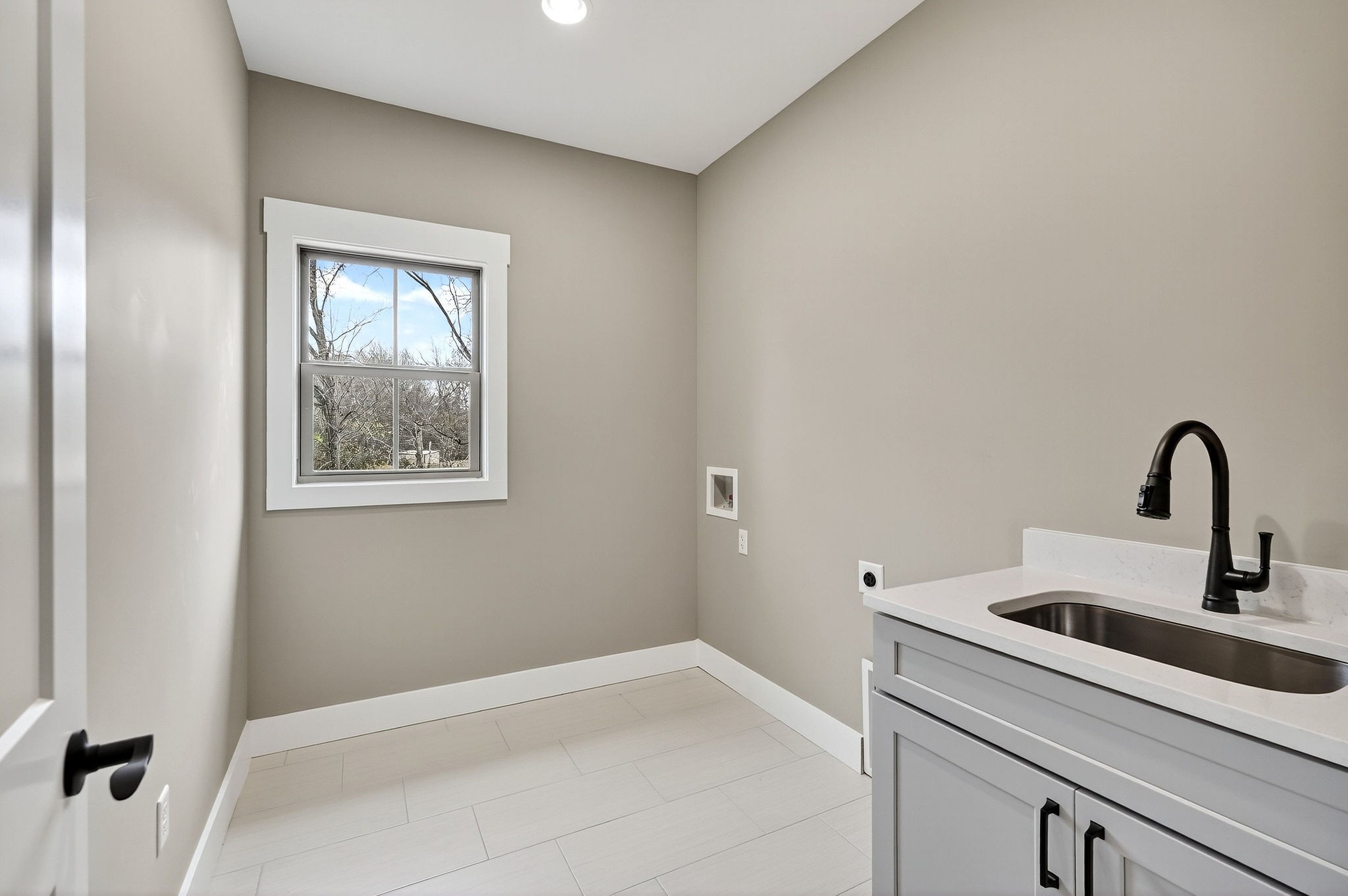 136 East McCormick Road Livingston, TN 38570 - Photo 22 of 29 a bathroom with a sink and a bathtub