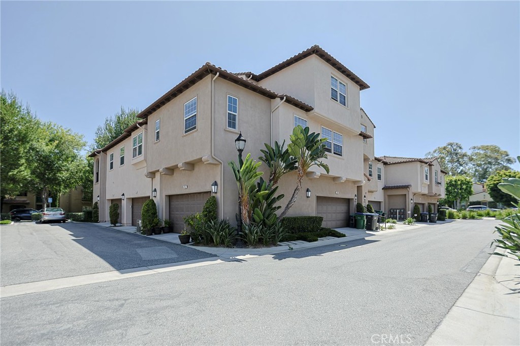 416 Quail Ridge Irvine, CA 92603 - Photo 3 of 23 a view of a house with a street