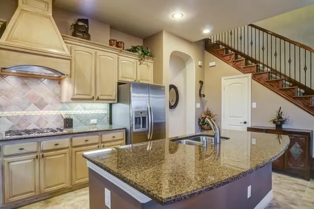 $3,100 | 2005 Loma Alta Drive, Irving, TX 75063