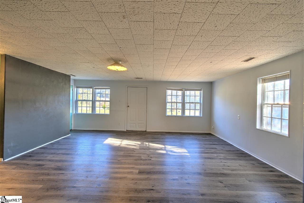 112 Hidden Hill Road Spartanburg, SC 29301 - Photo 11 of 34 Gallery Image 11