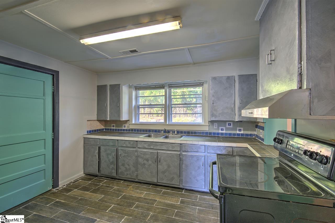112 Hidden Hill Road Spartanburg, SC 29301 - Photo 28 of 34 Gallery Image 28