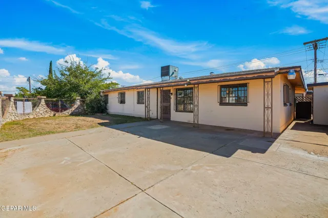 a view of a interior of the house