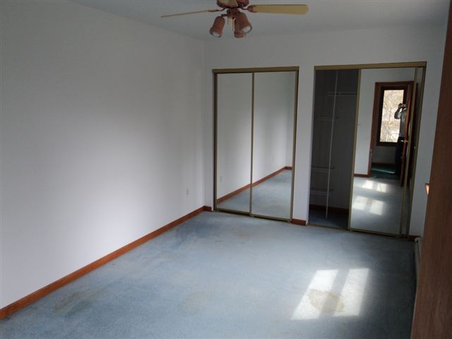 8213 Lakeshore Road Fort Gratiot, MI 48059 - Photo 9 of 11 31056293-8.JPG