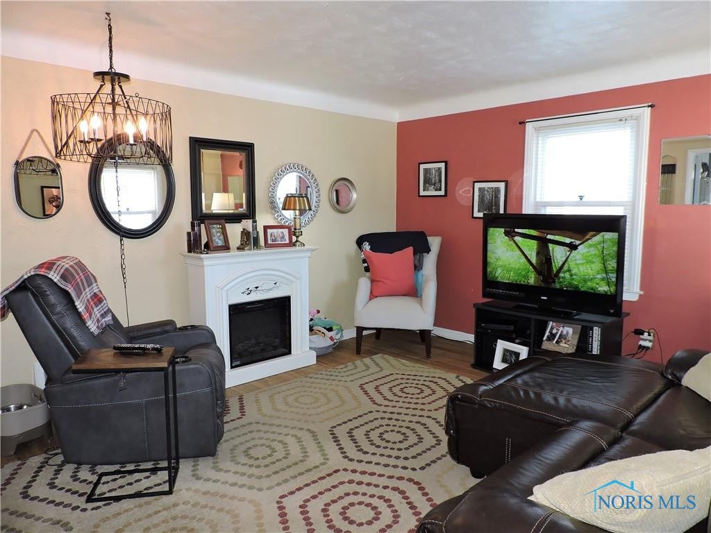 6118 Secor Road Toledo, OH 43613 - Photo 3 of 42 Gallery Image 3