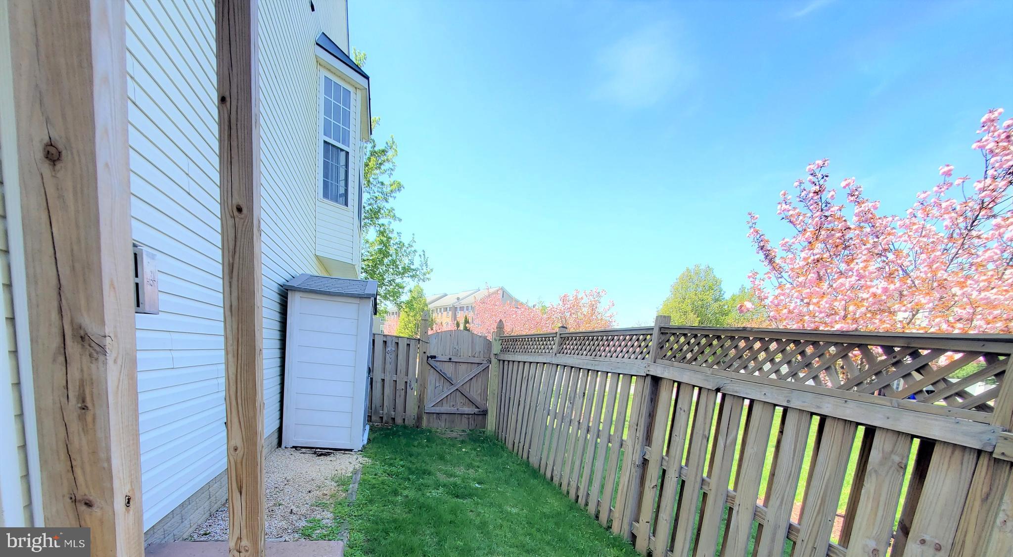 200 Timber View Court Frederick, MD 21702 - Photo 48 of 54 Side yard