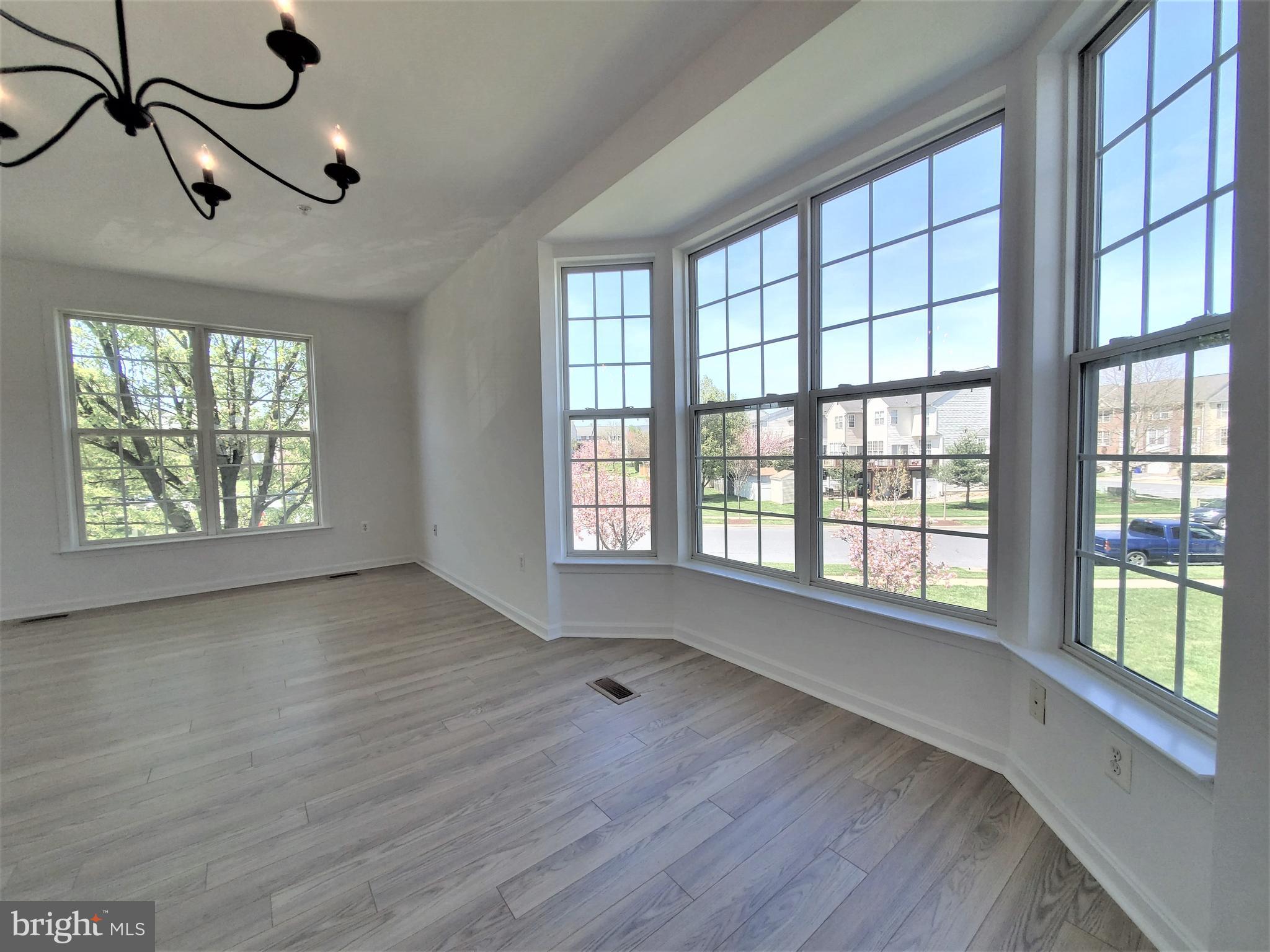 200 Timber View Court Frederick, MD 21702 - Photo 5 of 54 Large bay window