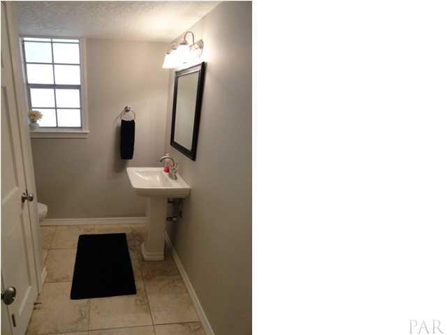 4055 Tronjo Road Pensacola, FL 32503 - Photo 9 of 20 1/2 Bath