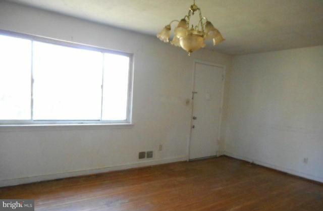 2902 Hardy Avenue Silver Spring, MD 20902 - Photo 5 of 14 Living Room