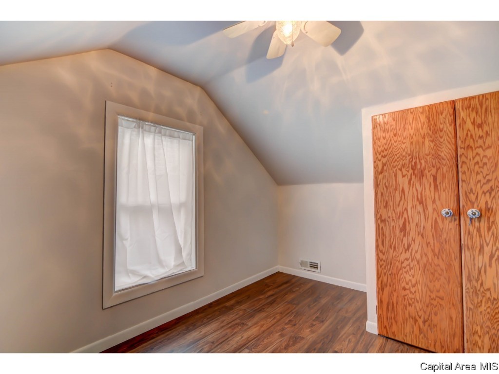 1925 South Walnut Street Springfield, IL 62704 - Photo 24 of 33
