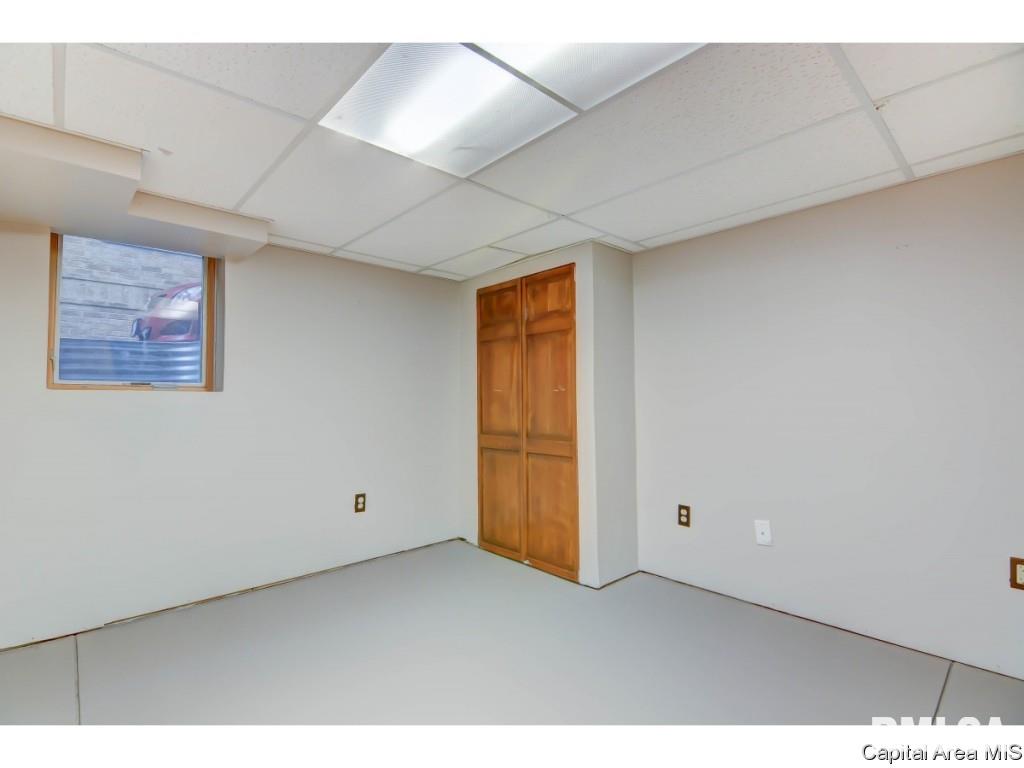 1925 South Walnut Street Springfield, IL 62704 - Photo 26 of 33