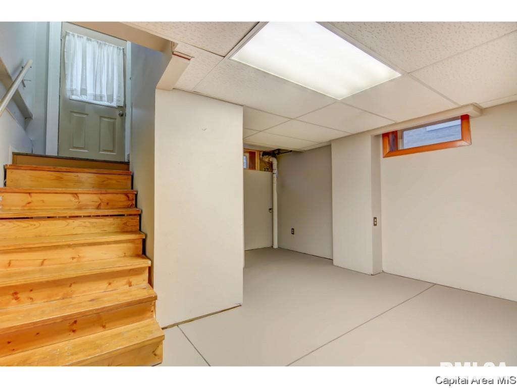 1925 South Walnut Street Springfield, IL 62704 - Photo 29 of 33