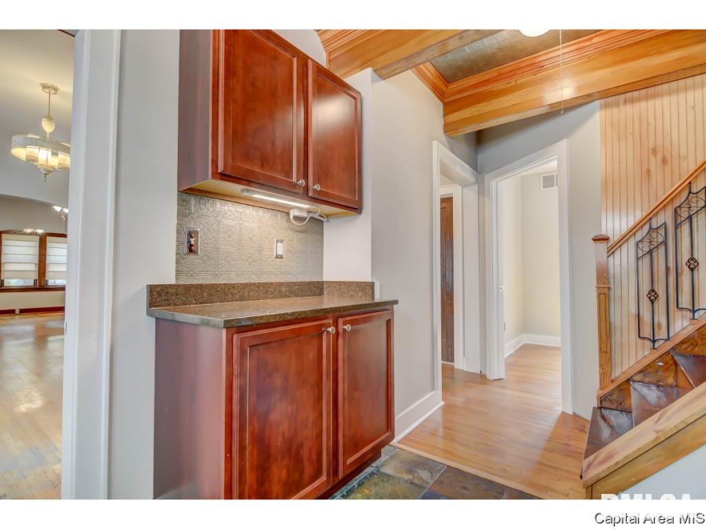 1925 South Walnut Street Springfield, IL 62704 - Photo 6 of 33