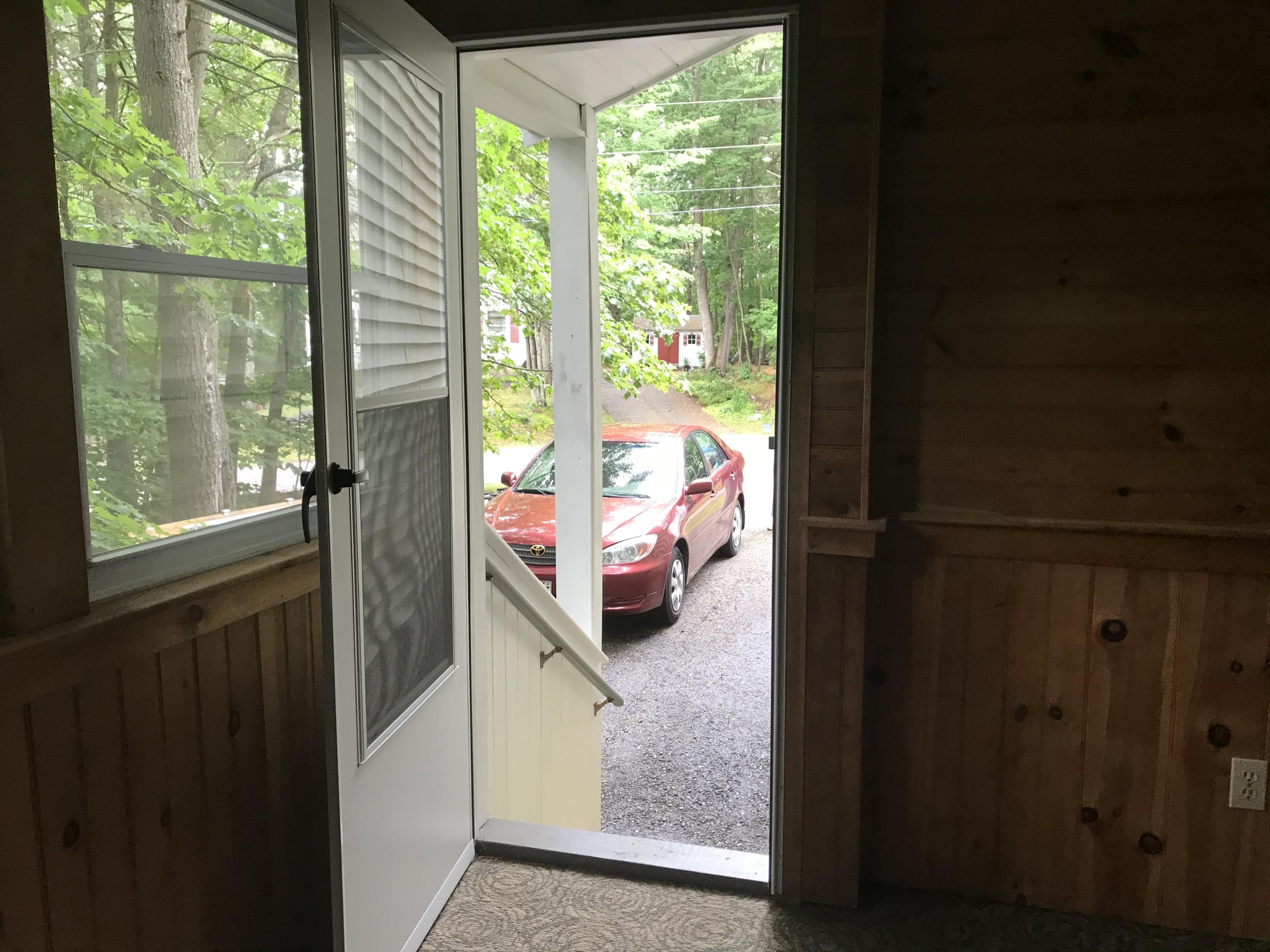 5 Woodvale Court, Unit 1 Springvale, ME 04083 - Photo 8 of 26 E593E36D-BE42-41FE-B19B-6A99DE94986F